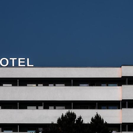 Hotel Slezan Bruntal Exterior photo